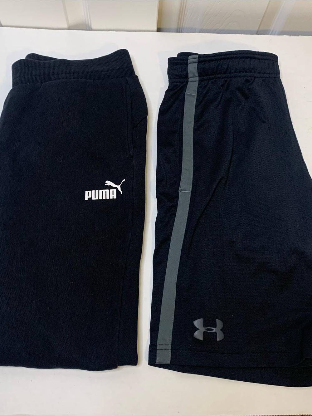 Puma Sweats & Under Armour Shorts Bundle